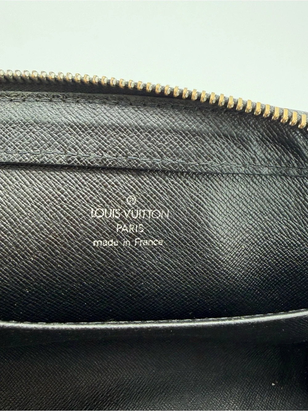 Louis Vuitton Taiga Leather Baikal Clutch Organizer Wristlet Black
